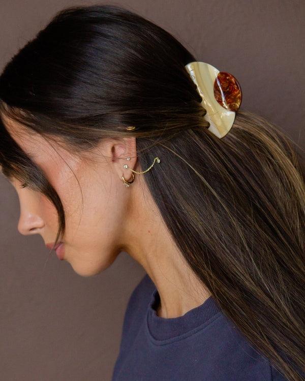 Acorn Claw Hair Clip