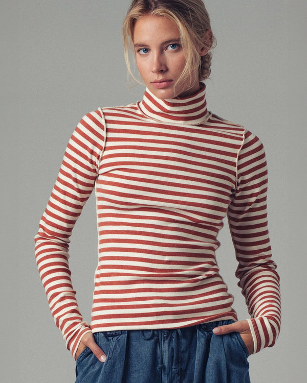 Stripe Contrast Seam Turtleneck