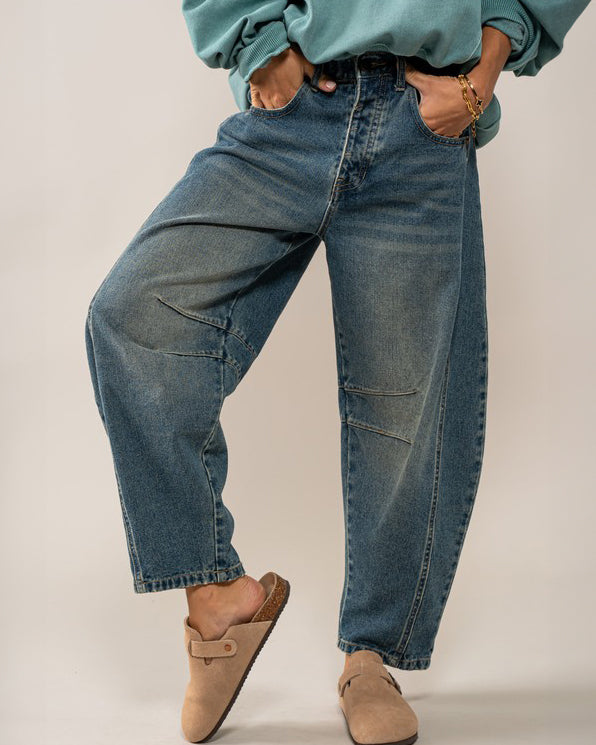 Distressed Wash Barrel Jeans