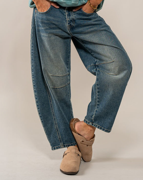 Distressed Wash Barrel Jeans