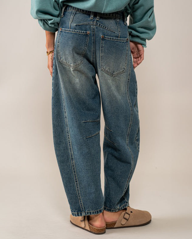 Distressed Wash Barrel Jeans