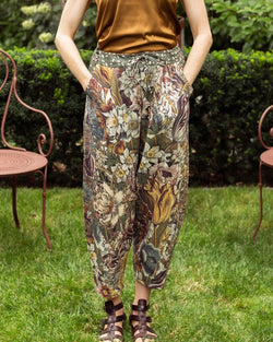 Love Grows Wild Linen Cropped Artist Pants